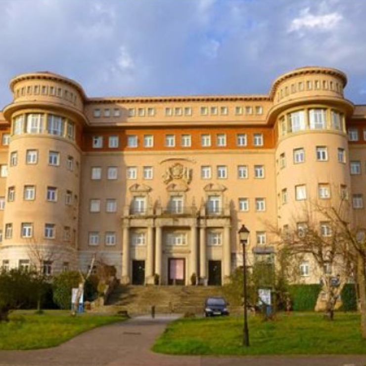 Edificio Seminario Zentrum, Derio | Edinor