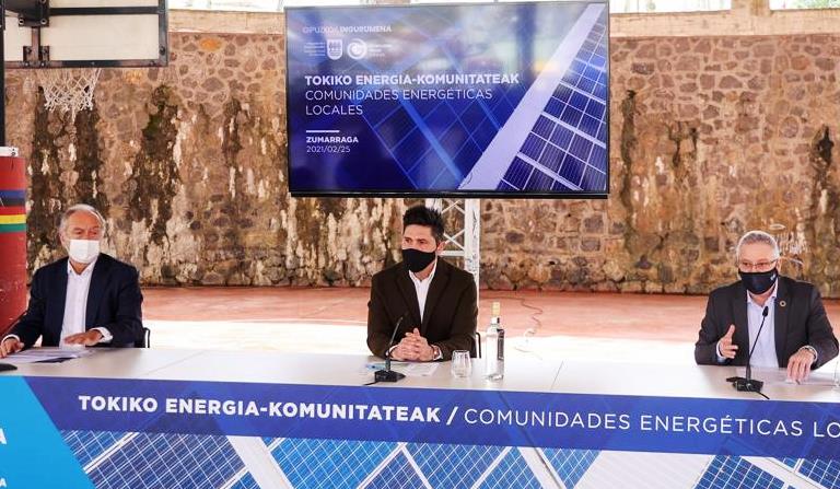 uan Diego Edinorren kontseilari delegatua, Mikel Serrano Zumarragako alkatea eta José Ignacio Asensio Gipuzkoako Foru Aldundiko Ingurumeneko eta Obra Hidraulikoetako diputatuak, prentsaurrekoan.