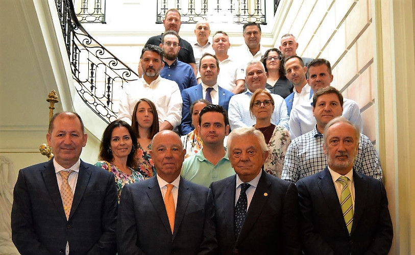 Juan Diego TODA SEVILLA Tokiko Energia Komunitatearen aurkezpenean izandako gainerakoekin batera