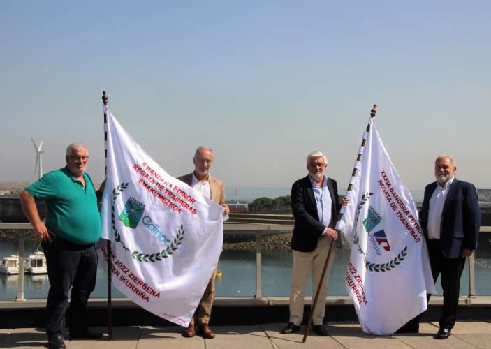 José Luis Herrerías, Juan Diego, Iñigo de Loyola Ortuzar eta José Ignacio Zudaire, Petronor eta Edinor Ikurriñekin